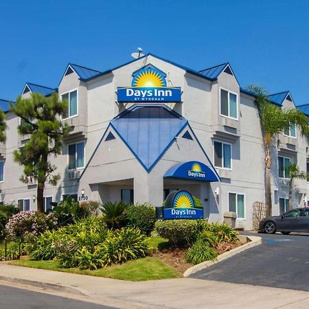 Days Inn By Wyndham Carlsbad Exterior photo